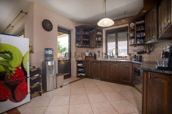ALL INCLUSIVE | NA PREDAJ VEĽKOMETRÁŽNY 5 IZBOVÝ RD S GARÁŽO - 7