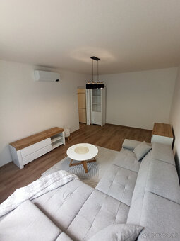 2 izbový byt v centre mesta po čerstvej rekonštrukcii - 7