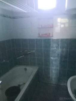 MAĎARSKO - Predává sa rodinný dom v centre obci Forró. - 7