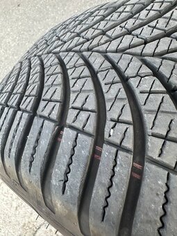 Predám celoročne pneumatiky GOOD YEAR 235/45 r17 97Y - 7