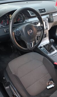 Passat B7 2.0 TDI nová STK - 7