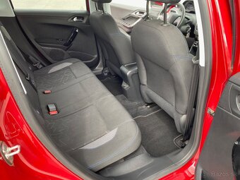 Peugeot 2008 1.2 , signature , 18.700km, SR - 7