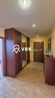 PRIESTRANNÝ 4 IZBOVÝ BYT S 2 LOGGIAMI, PEKINSKÁ, SÍDL. ŤAHAN - 7