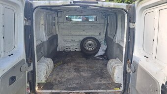 Renault Trafic 1.9dci 100k - 7