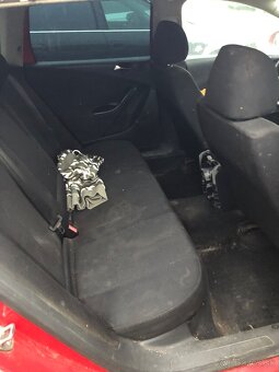 Rozpredam Volkswagen passat b6 combi cerveny - 7