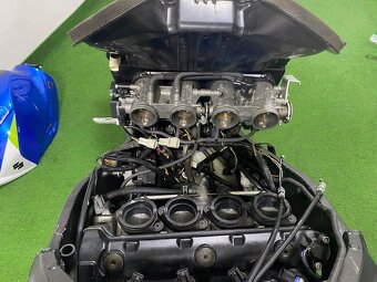 Predám Suzuki GSX-R 1000 K8 - na náhradné diely - 7