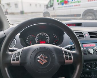 Suzuki Swift - 7