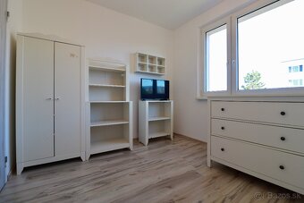 Na prenájom priestranný 3 izbový byt s loggiou, Púchov - 7