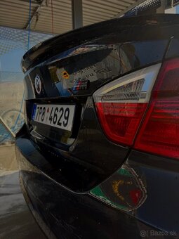 Bmw e90 330i v6 190kw 3litr benzin (plzeňský kraj) - 7