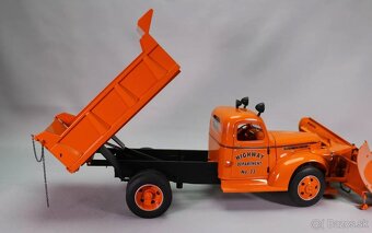 Model GMC v mierke 1/16 - 7