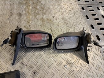 Prebytky z Ford Escort 1.6 - 7
