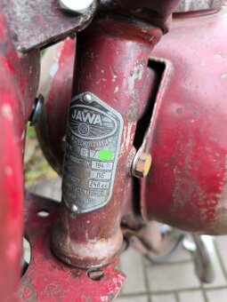 Jawa pérák 250 - 7