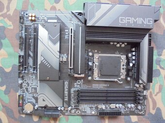 Základná doska GIGABYTE B650 GAMING X. - 7