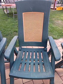 Predám 4 ks záhradné polohovatelne stoličky.... - 7