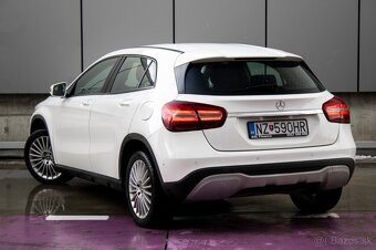 Mercedes-Benz GLA 180 A/T - 7