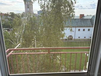 Na prenájom 2 izbový byt s balkónom NZ - 7
