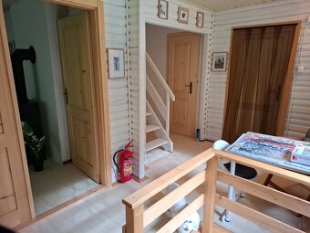 Kompletne zrekonštruovaná 3-podlažná chata v Striebornici - 7