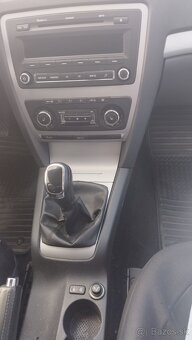 Škoda Octavia combi 2,0 tdi - 7