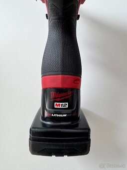Milwaukee M12 FUEL 1/4” Subkompaktný rázový uťahovák - 7