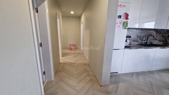 PRENÁJOM- Poprad 3-izbový byt centrum, 2 garáž.státia, balkó - 7
