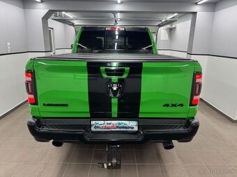 Dodge RAM 1500 Laramie Crew Cab 4x4 - 7