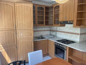 Prenajmeme kompletne zrekonštruovaný 3-izbový byt, Ružinov,  - 7