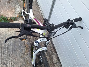 Horský bicykel Genesis Helena, 26", v dobrom stave - 7