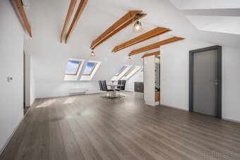 Podkrovný 1-izb. byt 48m2 s parkovacím miestom v Hamuliakove - 7