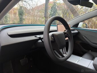 NOVÁ Tesla 3 RWD Premium - 7