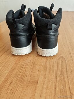 Nike č.40.5 - 7
