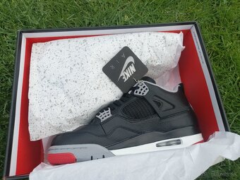 Jordan 4 Retro Bred Reimagined EU 41 - 7
