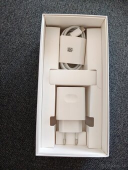 Huawei P50 pocket 8/256GB - 7