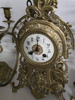 Starozitne krbove hodiny a svietniky.....cislo 13 - 7