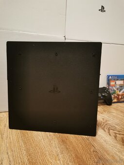 PS4 PRO 1TB - 7
