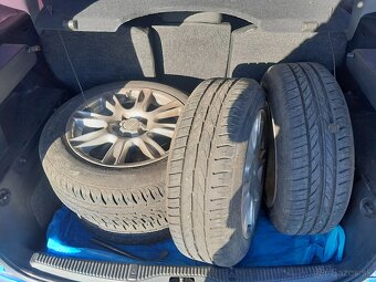 Škoda Roomster 1.2 HTP 51kW - 7