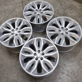 Hliníkové disky 5x108 R18 8J ET55 - 7