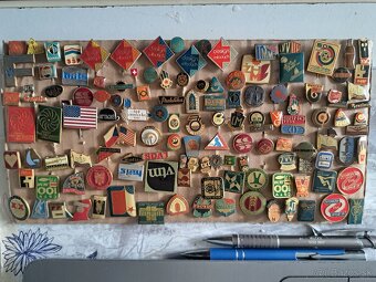 Predám odznaky 1 - 7