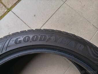 celoročne pneu Goodyear 225/45 R19 - 7