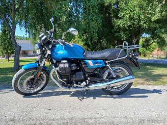 Moto Guzzi V7 Special - 7