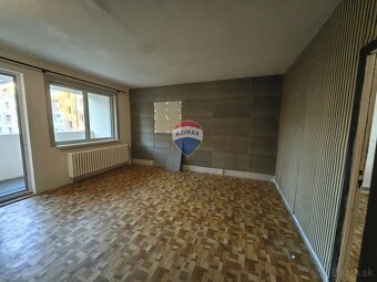 Predaj 3 izbový byt, čiastočne zrekonštruovaný, 72m2, centr - 7