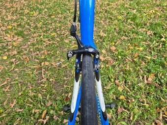 AUTHOR CA 55 karbón - 7