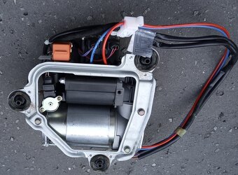 Kompresor BMW X5 E53 , E39 . - 7