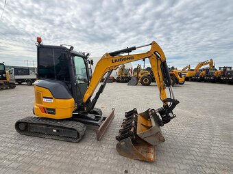 LiuGong 9027F - 7