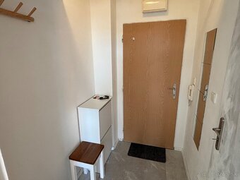 Prenajmem garsonku pri Klientskom centre - 7