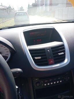 Peugeot 207 - 7