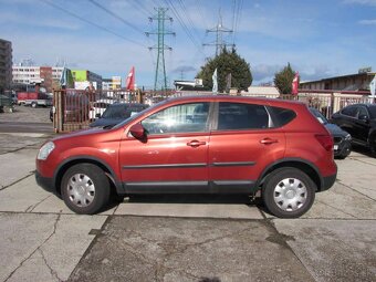 Nissan Qashqai 2.0 dCi Acenta 4x2 - splátka 105,-€ - 7