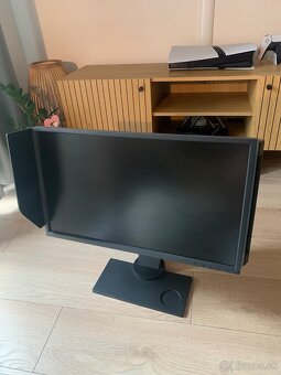Predám herný monitor Zowie BenQ XL2540-B – 240Hz - 7