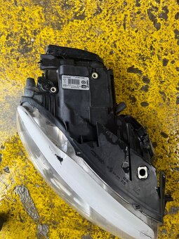 Bi-xenony Passat b6 - 7
