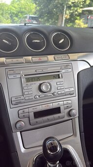 Predám Ford S-MAX 2.0 TDCi 103 kW, r.v. 2007 - 7