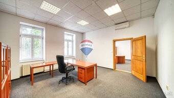 Administratívne priestory na prenájom v reprezentatívnej bud - 7